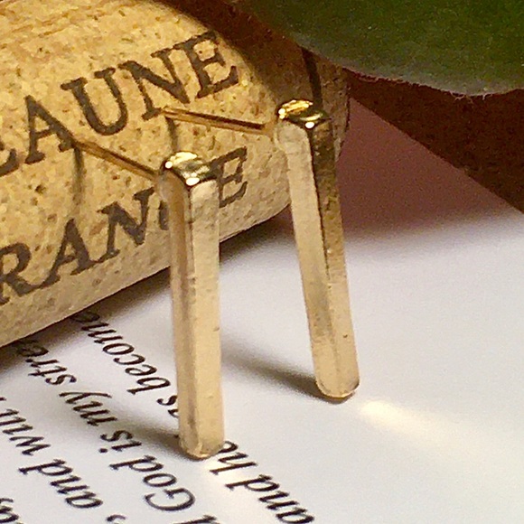 GGMarie Jewelry - Gold BAR Stud Earrings